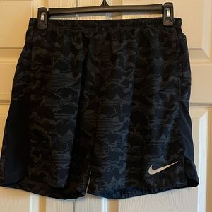 Nike Dri-Fir Camo Mens Athletic Shorts w/Pockets